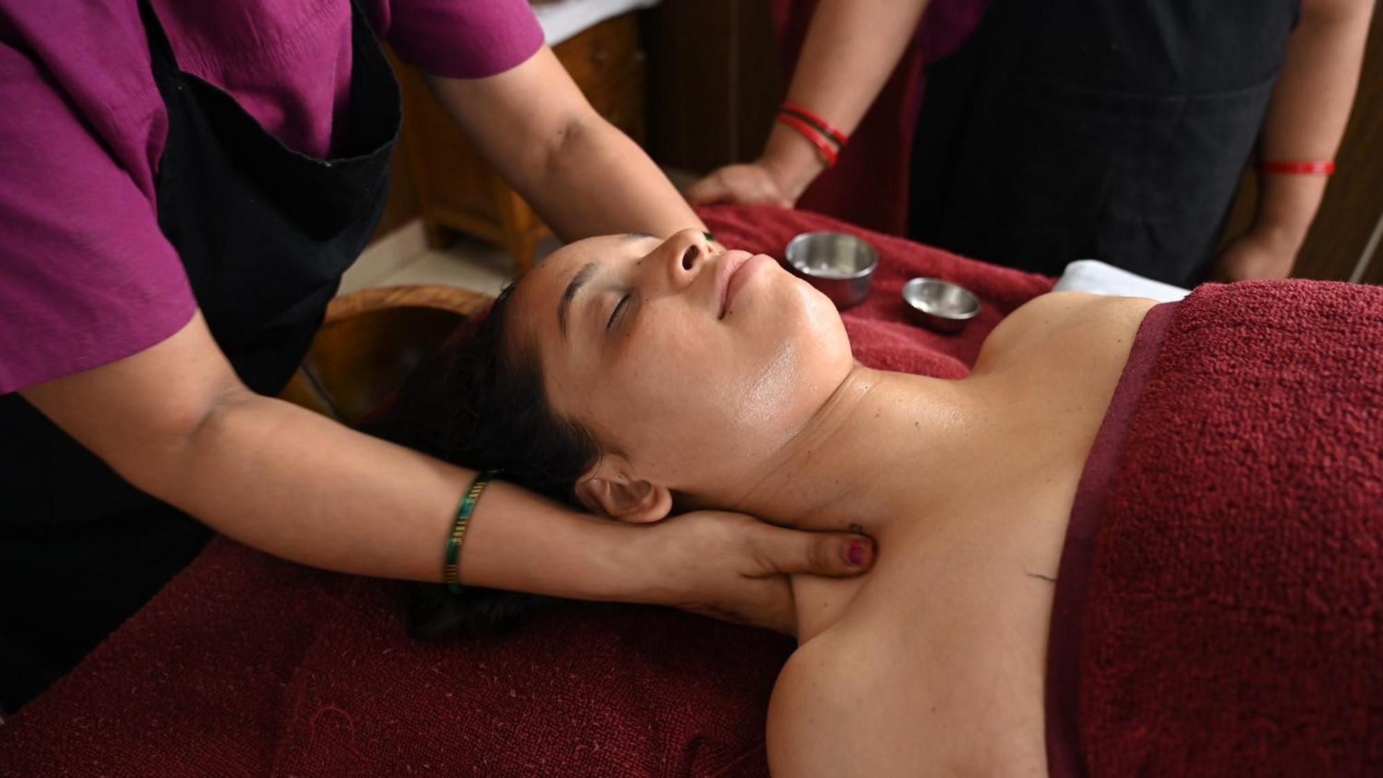 Ayurveda Bhavan Rishīkesh Esterno foto